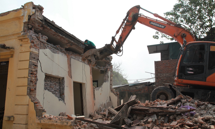 Cận cảnh phục dựng tòa nhà thuộc Trạm phát sóng Bạch Mai