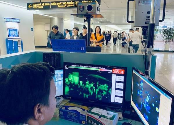 Điều tra, cách ly người tiếp xúc với hành khách Nhật nhiễm Covid-19