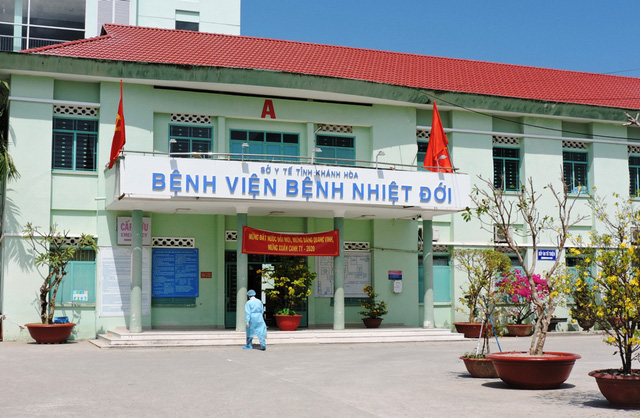 Khánh Hòa: Cách ly bác sỹ khám cho bệnh nhân thứ 17 nhiễm Covid-19