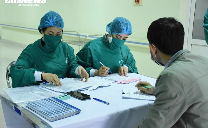 Infographic: Quy trình phân loại cách ly trường hợp nhiễm Covid-19 và người tiếp xúc