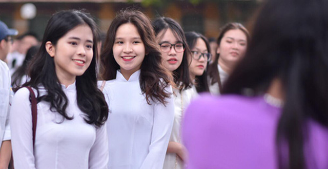 Hà Nội dạy học trên truyền hình cho học sinh lớp 9 và 12