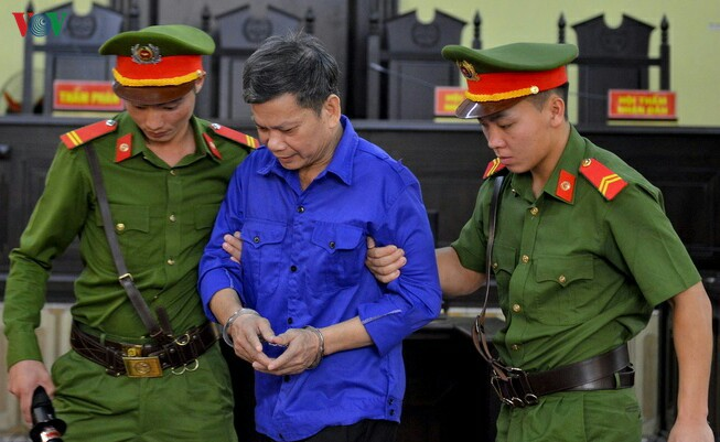 Bắt cựu phó trưởng phòng an ninh chính trị nội bộ Công an tỉnh Sơn La