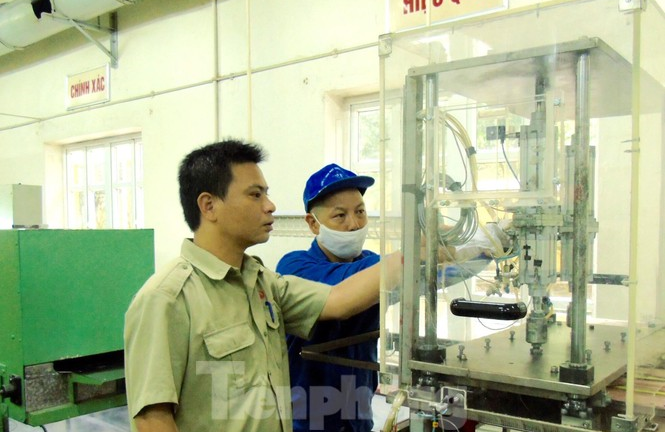 Kỹ sư Việt 8X tìm ra công nghệ hạt lửa quân sự hiện đại