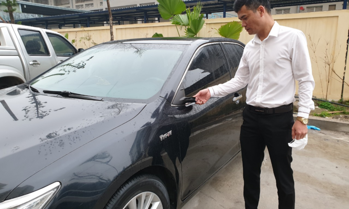 Bốn ô tô tiền tỷ ở Bắc Ninh bị vặt trụi gương sau một đêm