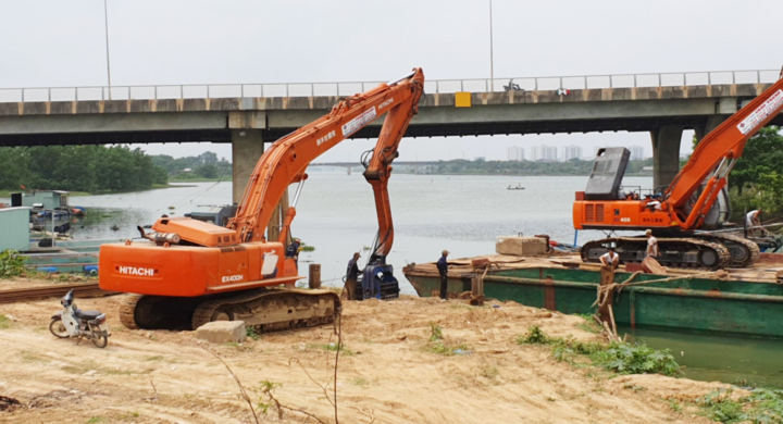 Xâm nhập mặn gay gắt, Đà Nẵng đắp đập thứ hai trên sông Cẩm Lệ