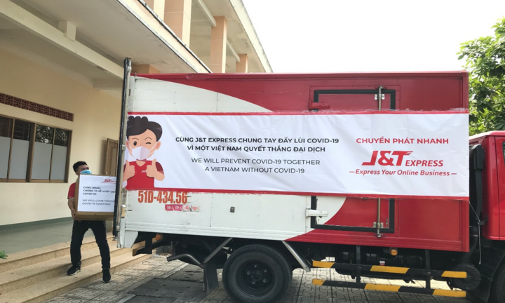 J&T Express chung tay đẩy lùi dịch Covid-19