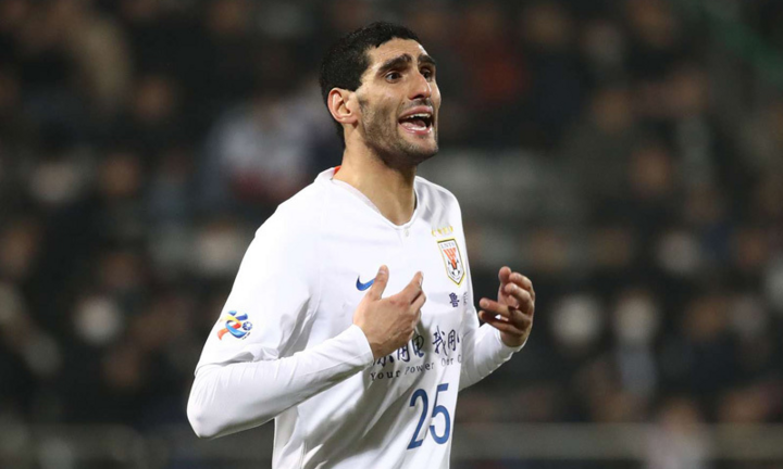 Fellaini nhiễm virus corona khi vừa quay về Trung Quốc