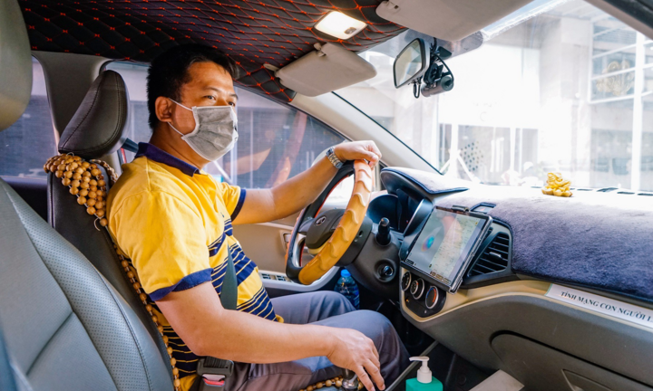 Giải pháp nào giúp người dân di chuyển an toàn giữa mùa dịch?