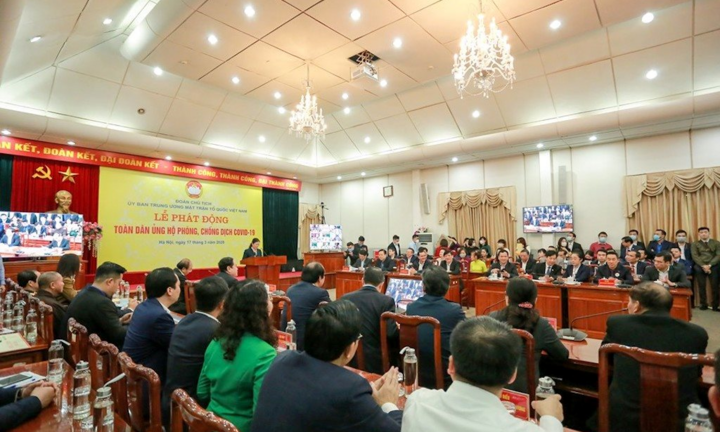 Tập đoàn Hưng Thịnh tài trợ 20 tỷ đồng cho y, bác sỹ nơi tuyến đầu chống dịch 