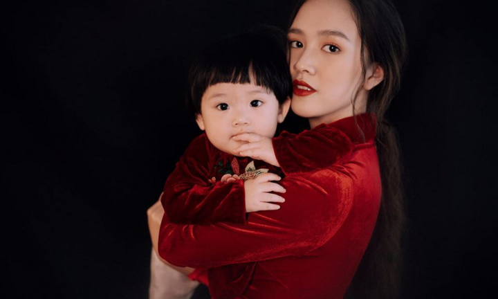 Hà Anh ‘Bánh đúc có xương’ giải thích chuyện cưới chạy bầu khi 21 tuổi