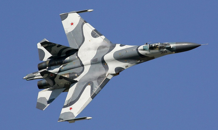 Máy bay chiến đấu Su-27 của Nga rơi ở Biển Đen