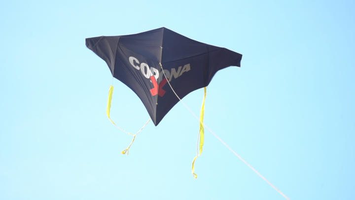 Video: Thông điệp chống Covid-19 gửi gắm trên cánh diều hình khẩu trang