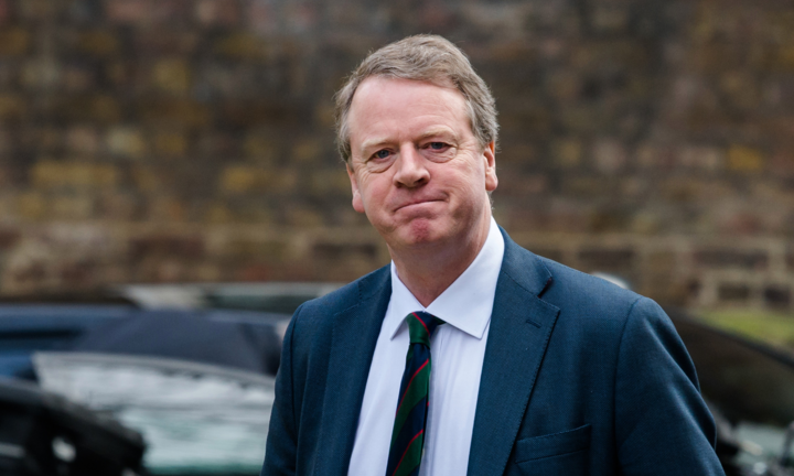 Covid-19: Cứ 17 phút có 1 người New York chết, thêm quan chức Anh phải cách ly