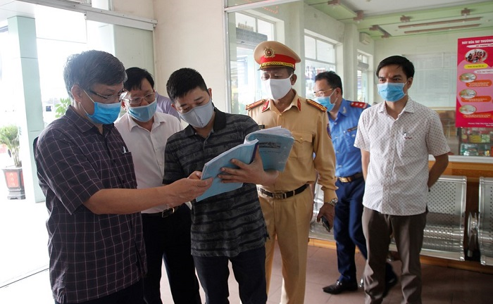 Lãnh đạo TP Hải Phòng phê bình ban quản lý bến xe lơ là phòng dịch Covid-19
