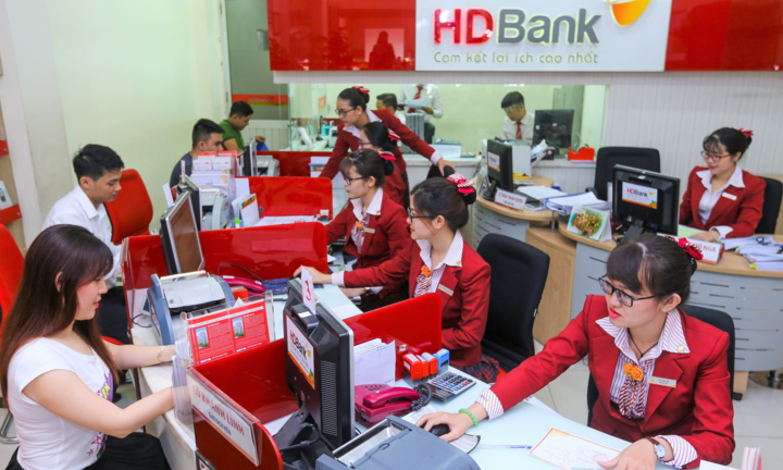 Hỗ trợ khách hàng vượt Covid-19, HDBank giảm sâu lãi suất cho vay
