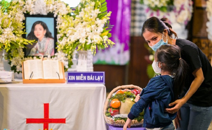 ‘Nghệ sĩ muốn lập quỹ giúp đỡ bé Lavie sau khi Mai Phương qua đời’