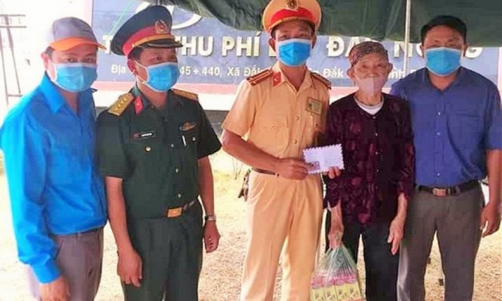 Tấm lòng thơm thảo của người Tây Nguyên trong những ngày cả nước chống dịch