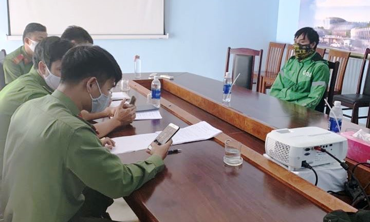 Bịa chuyện công an đòi tiền mãi lộ, tài xế Grab bị xử lý