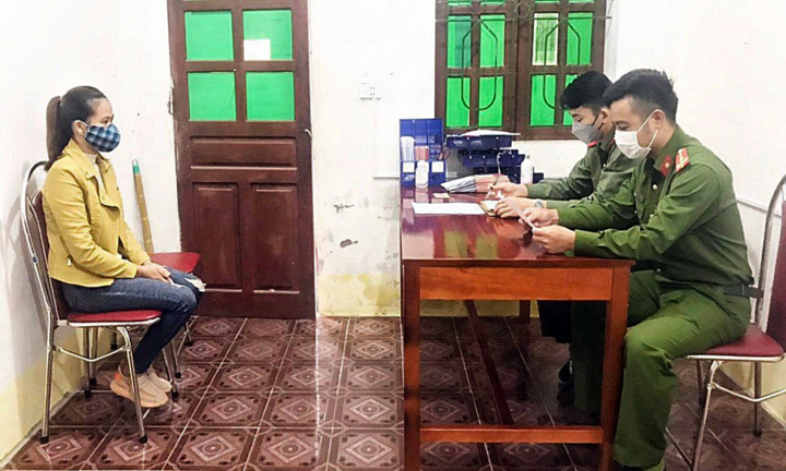 Xử phạt cô gái tung tin thất thiệt xã bên có người mắc COVID-19