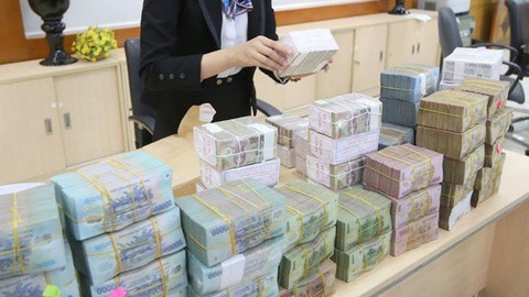 Thống đốc lo nợ xấu sẽ tăng vì COVID-19