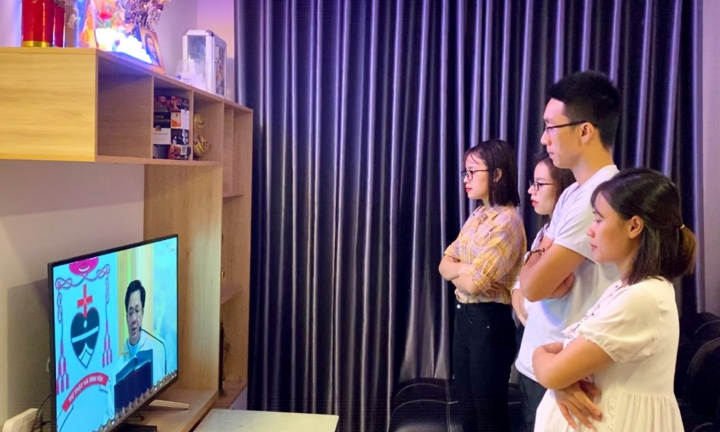 Video: Người công giáo tại TP.HCM tham dự Thánh lễ Phục sinh 2020 thế nào?