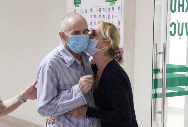 'Cảm ơn bác sĩ Việt Nam, chưa chắc tôi còn sống nếu không có họ'