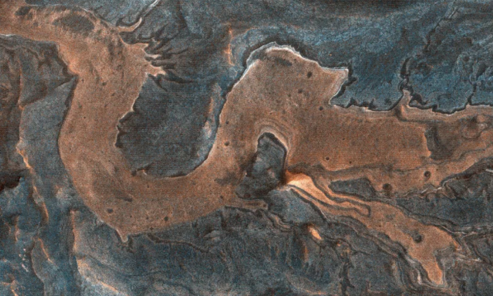 Kinh ngạc hình ảnh 'rồng' uốn lượn trên sao Hỏa 