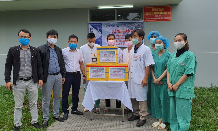 Tiếp sức cùng y bác sĩ Bệnh viện Trung ương Huế vững vàng chống dịch COVID-19