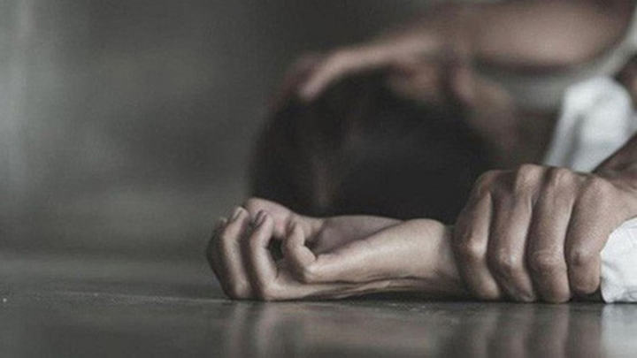 Bị cháu chồng cưỡng hiếp sau khi nhờ chở đi đánh ghen
