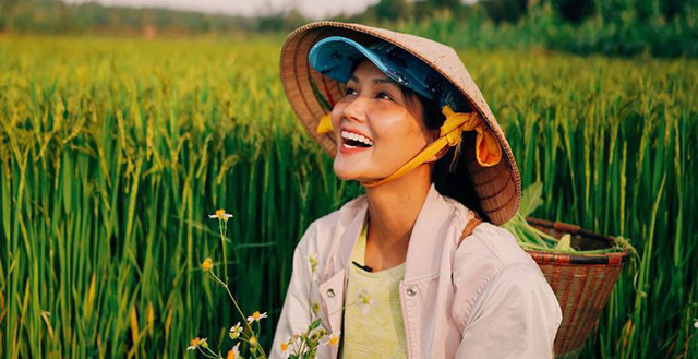 Sao Việt bán hàng online, làm nông trong những ngày nghỉ tránh dịch COVID-19