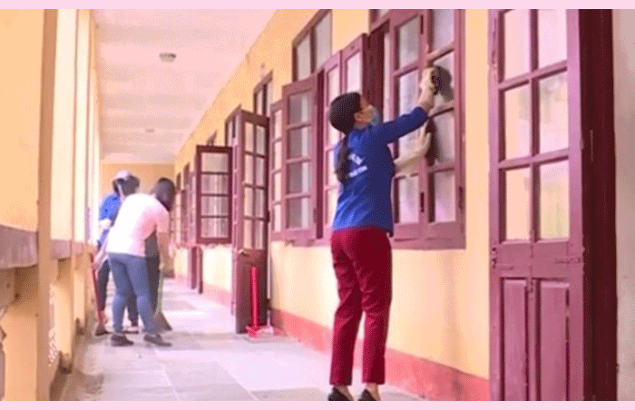 Sáng nay học sinh Thanh Hóa đi học trở lại sau thời gian dài nghỉ vì COVID-19