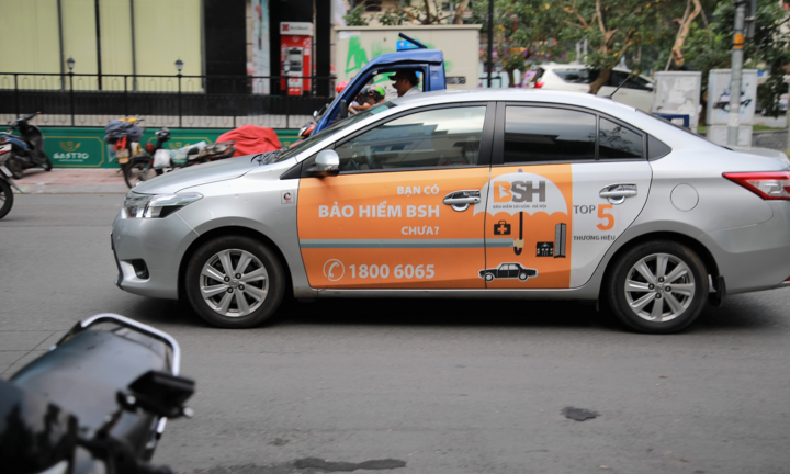 Taxi tại TP.HCM được phép hoạt động từ 0h ngày 23/4