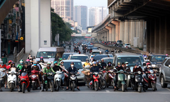 Ngày cuối cách ly xã hội, dân Hà Nội, TP.HCM mong muốn gì?