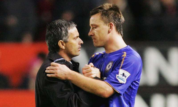 John Terry: 'Cầu thủ Chelsea bật khóc khi Mourinho bị sa thải' 
