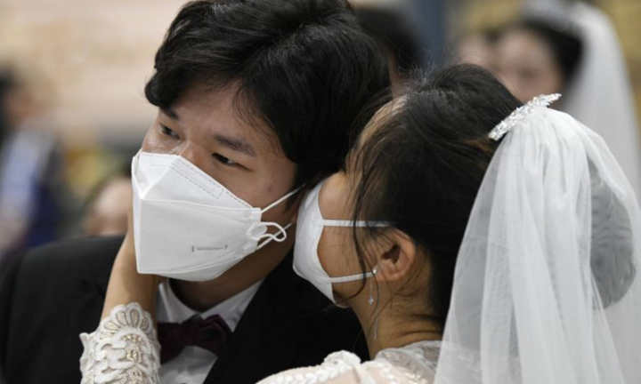 Singapore đề xuất tổ chức đám cưới trực tuyến do lệnh phong tỏa ngừa COVID-19