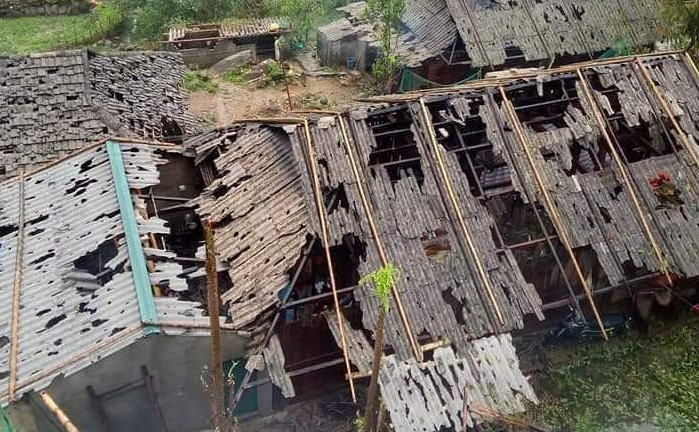Lai Châu khuyến cáo người dân lợp nhà bằng mái tôn đề phòng mưa đá