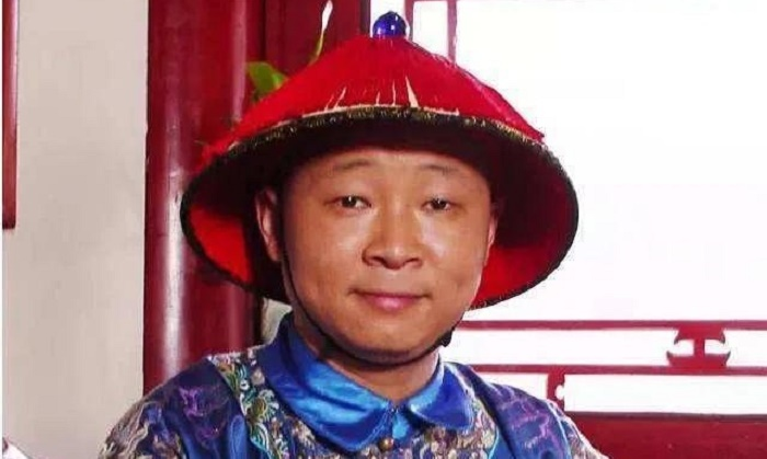 Diễn viên phim 'Khang Hy vi hành' thu nhập 15 triệu USD nhờ nuôi gà