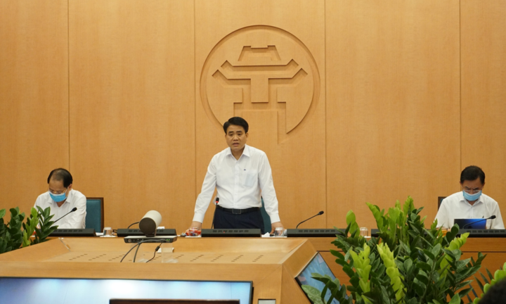 Chống COVID-19, Hà Nội nghiên cứu giãn cách giờ làm việc 