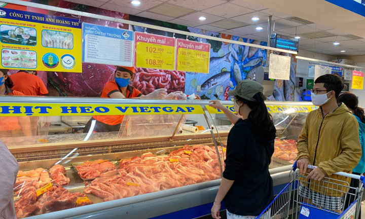 Co.opmart/Co.opxtra giảm giá thịt heo và hàng ngàn mặt hàng thực phẩm thiết yếu