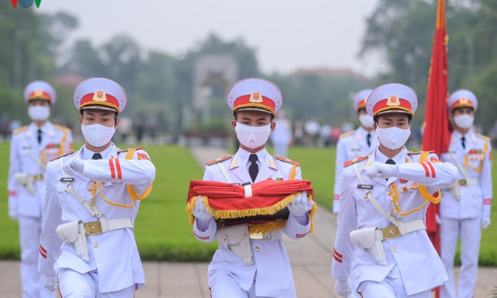 Lễ thượng cờ tại Quảng trường Ba Đình trong ngày thống nhất 30/4