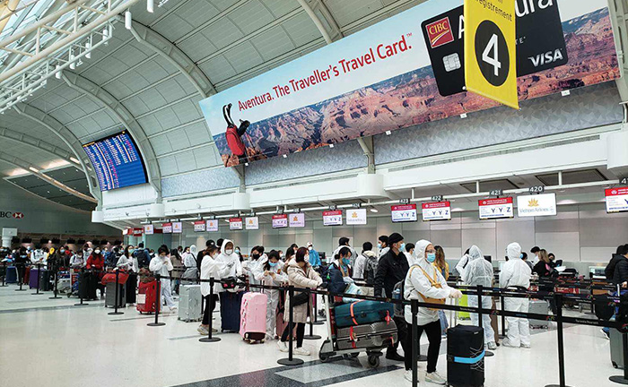 Đưa gần 300 công dân Việt Nam từ Canada về nước