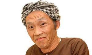 Hoài Linh bán hàng online và năn nỉ 'mọi người mua để tôi có tiền sống qua ngày'