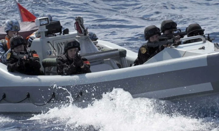 Hải quân Trung Quốc diễn tập ở Trường Sa