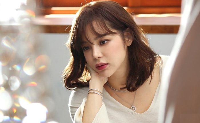 Hoa hậu ngồi tù vì dùng chất cấm, bị chồng bỏ rơi khi mới sinh con giờ ra sao?