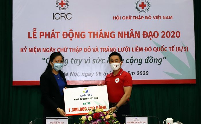 Sanofi Việt Nam quyên góp 1,3 tỷ đồng hỗ trợ người dân Đồng bằng Sông Cửu Long