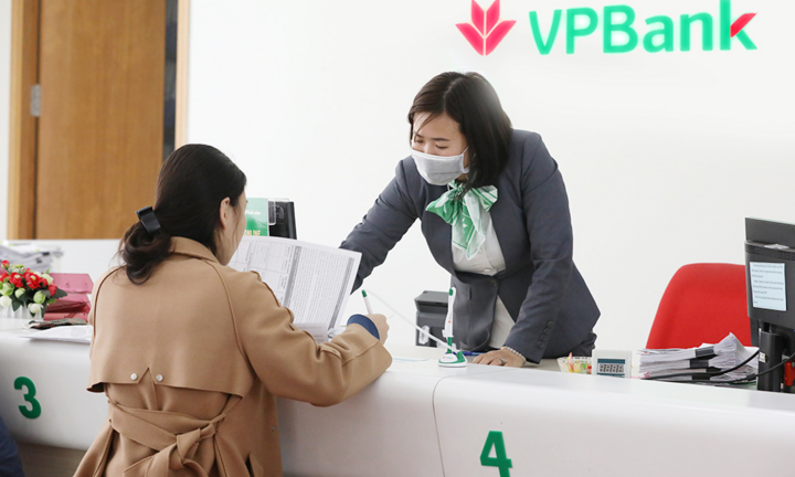 Mỗi ngày VPBank giải quyết hàng nghìn hồ sơ giảm, giãn nợ cho người vay