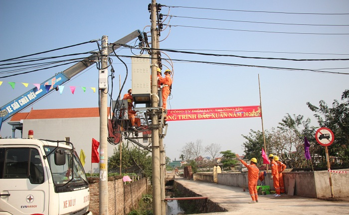 EVNHANOI triển khai giải pháp đảm bảo điện mùa nắng nóng