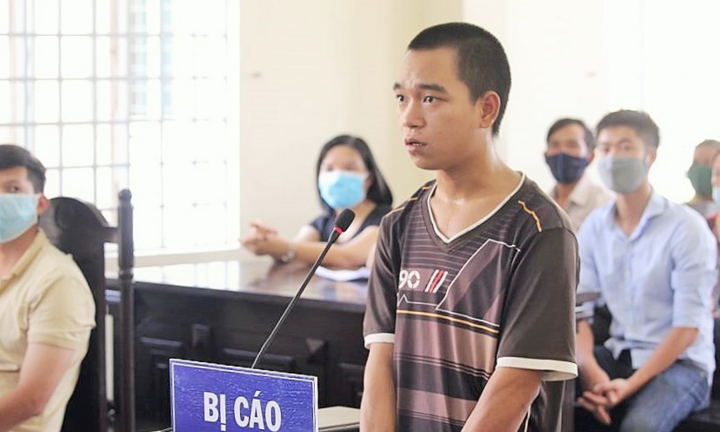 Phạt hơn 9 năm tù kẻ cướp xe, đánh CSGT khi bị yêu cầu đi cách ly
