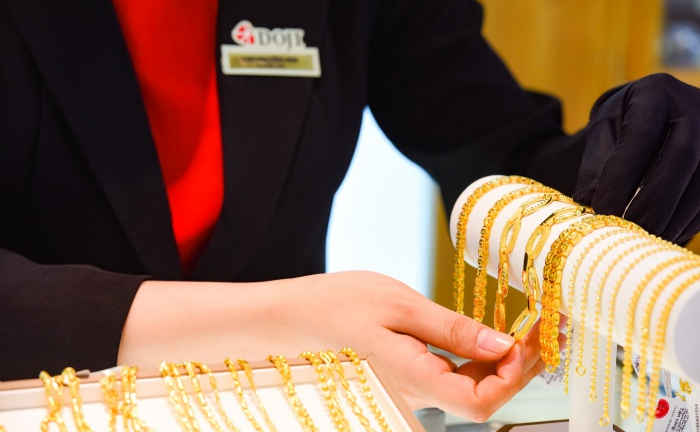 Cuối tuần giảm nhẹ, giá vàng chờ thời cơ bùng nổ