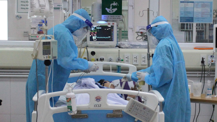 Sức khỏe bệnh nhân 91 phi công người Anh vẫn rất nguy kịch